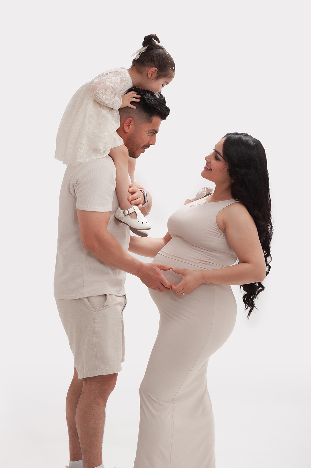 Beautiful Family Maternity Photography Beautiful Family Maternity Photography